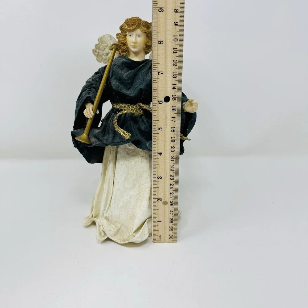 Vintage Clothtique Possible Dreams Angel Figurine 8